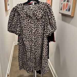 H&M leopard print oversized puff sleeve aligned dress